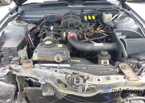 2006 Ford Mustang V6 from USA, damaged, VIN 1ZVFT80N565231531